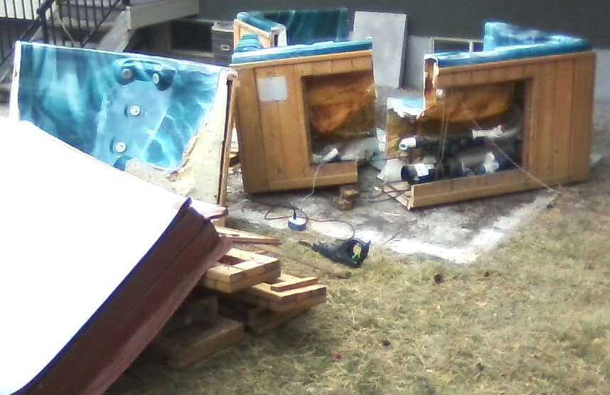 Dismantled spa about to be taken away